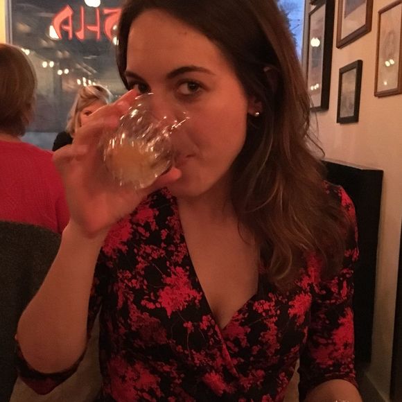 Meet your Posher, Adrienne - Picture 1 of 1